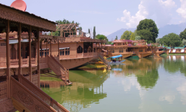 Nagin Lake Houseboats
